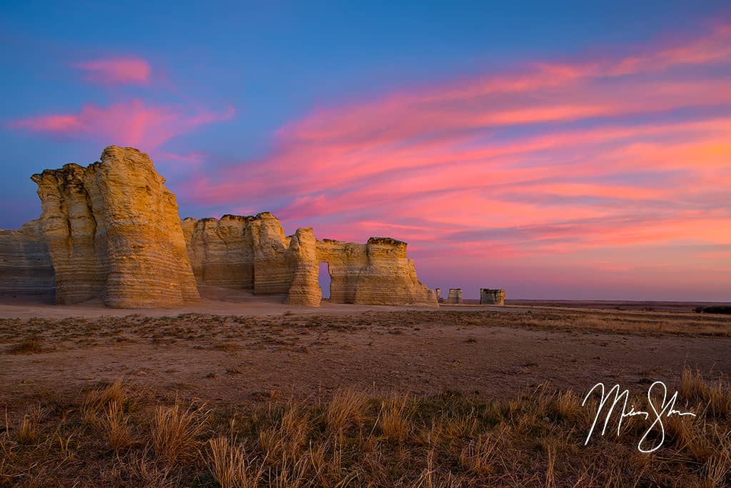 Monument Rocks Sunset | Monument Rocks, Kansas | Mickey Shannon Photography