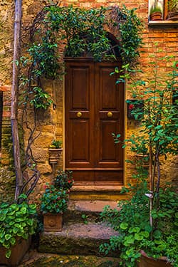 Pienza Doorway | Pienza, Val dOrcia, Tuscany, Italy | Mickey Shannon ...