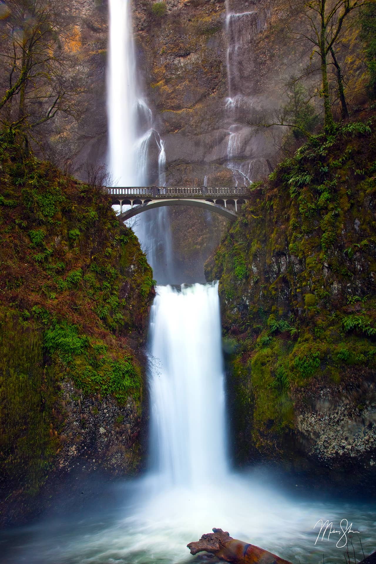 Multnomah Falls Classic | Columbian River Gorge, Oregon | Mickey ...